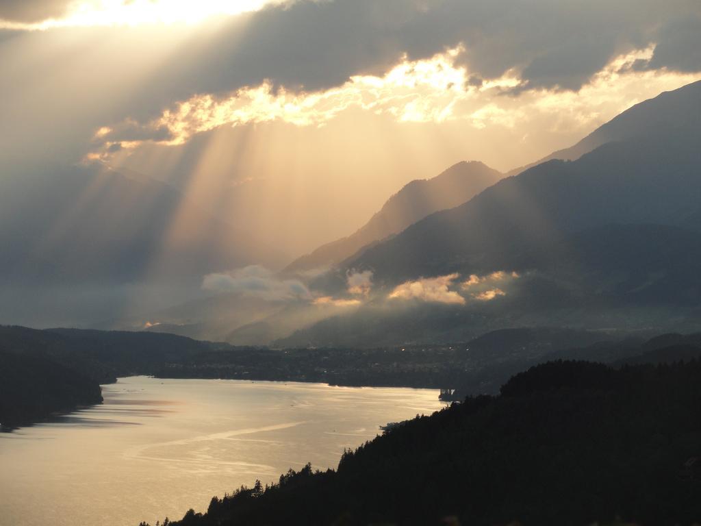 Ruhige Wohnung Mit Schoenem Eigengarten In Seeboden Am Millstaettersee Buitenkant foto